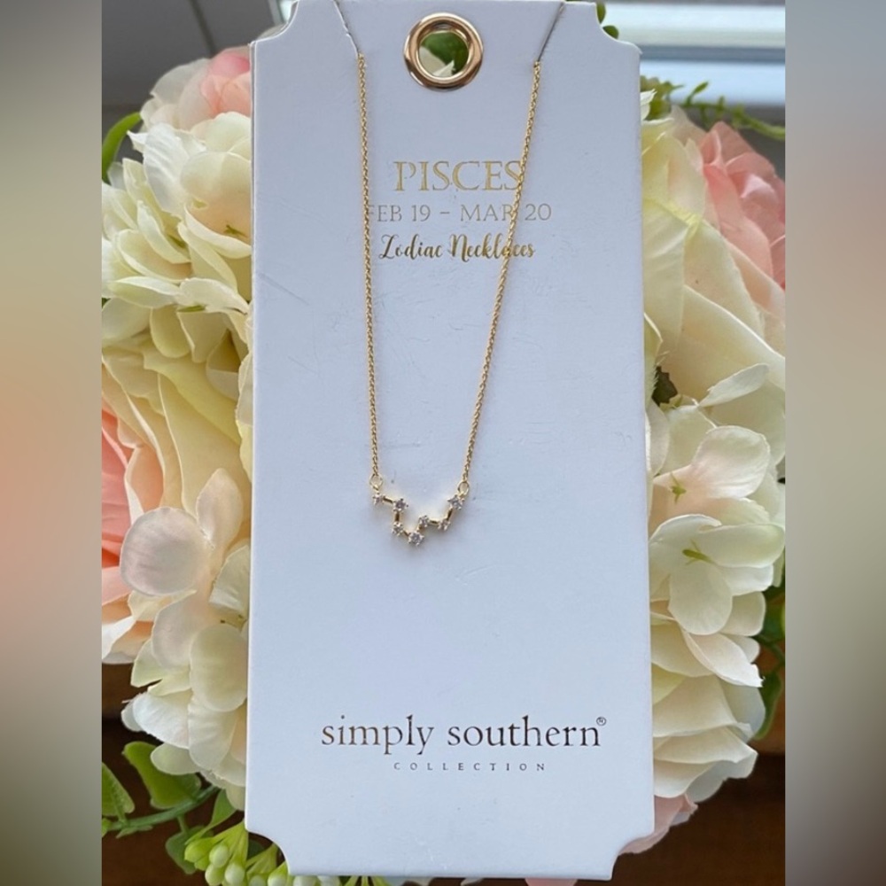 •NEW•Simply Southern Gold Tone Zodiac Sign Necklace- Pisces ♓️